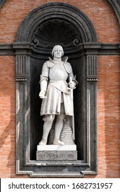 King Alfonso V Of Aragon, Statue On The Facade Of The Royal Palace, Piazza Del Plebiscito, Naples, Campania, Italy