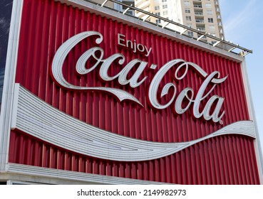 Kings Cross, Sydney, NSW, Australia - April 25 2022. The Coca-Cola Sign - An Advertising Billboard Erected In 1974 By The Coca-Cola Company. An Iconic Sydney Landmark.