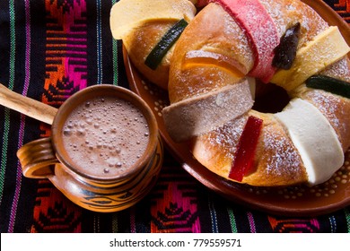 Kings day bread and mexican chocolate