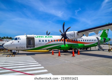 Kinmen, Fujian, Fukien, Taiwan 7.25.2019

Kinmen Airport
UNI Air ATR72-600 Airplane