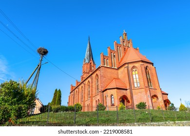 Kirche. Krasnoznamensk, Kaliningrad. Autumn Time