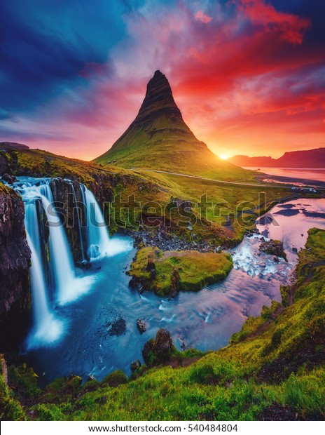 Kirkjufell Volcano Coast Snaefellsnes Peninsula Picturesque Stock Photo 