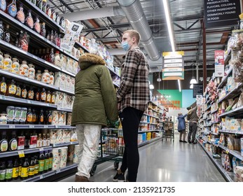 Kirkland, WA USA - Circa February 2022: View Of People Shopping In The Breakfast Item Aisle Inside A Whole Foods Market.