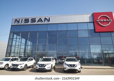 Kirov, Russia - April 12, 2022: Entrance In Showroom With Cars Of Dealership Nissan In City Kirov