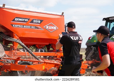 Kirovograd Region,Ukraine - July 24, 2019: Fendt Tractor Seeding With The Kuhn Air Seeder At The Farm Show. Documentary Editorial