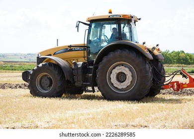 Kirovograd Region,Ukraine - July 24, 2019: Challenger Tractor Seeding With The Kuhn Air Seeder At The Farm Show. Documentary Editorial