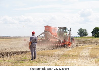 Kirovograd Region,Ukraine - July 24, 2019: Fendt Tractor Seeding With The Kuhn Air Seeder At The Farm Show. Documentary Editorial