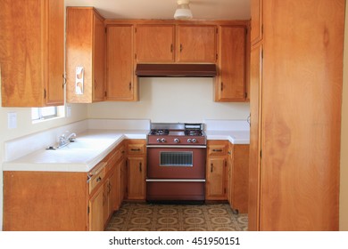 Kitchen Interior Design with Wooden Cabinets Cabinets, Sinks and and Oven