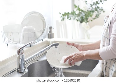 Kitchen, woman, Dishwasher - Shutterstock ID 128602010