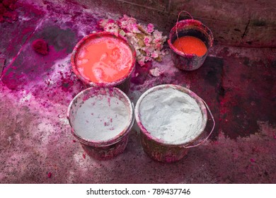 Kite Festival India.
Photo Of Colors Used In Coloring Thread For Flying Fighter Kites