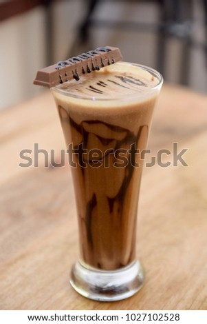 a kitkat chocolate 