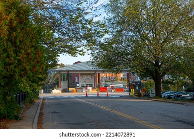 KITTERY, ME, USA - OCT. 20, 2021: Portsmouth Naval Shipyard Main Entrance At Wallingford Square In Town Of Kittery, Maine ME, USA. 