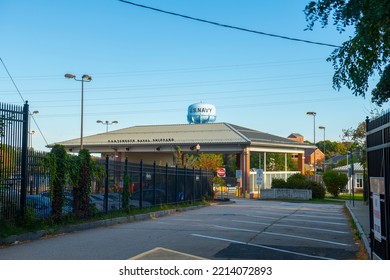 KITTERY, ME, USA - OCT. 20, 2021: Portsmouth Naval Shipyard Main Entrance At Wallingford Square In Town Of Kittery, Maine ME, USA. 