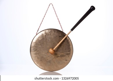 kkwaenggwari is Korean traditional instruments.