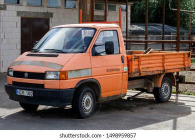 Klaipeda/Lithuania September 4, 2019
Volkswagen Transporter T4 Doppelkabine