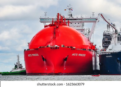 Klaipeda,Lithuania-July 20,2015: LNG import terminal FSRU Independence and LNG Tanker ARCTIC PRINCESS in port.