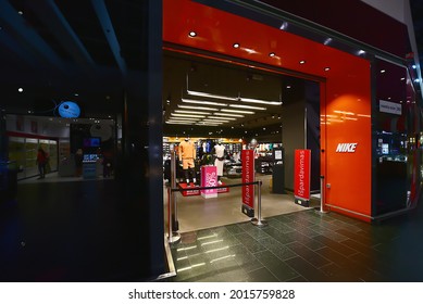 nike rideau centre jobs