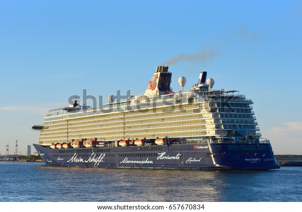 Klaipedalithuaniamay 30 Cruise Liner Mein Schiff Stock Photo