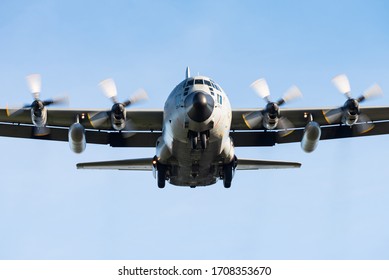 KLEINE BROGEL, BELGIUM, JANUARI 25: A Belgian Air Force Lockheed Martin C-130 Hercules military transport aircraft landing at the Kleine Brogel Air Base on January 25, 2016, Kleine Brogel, Belgium.