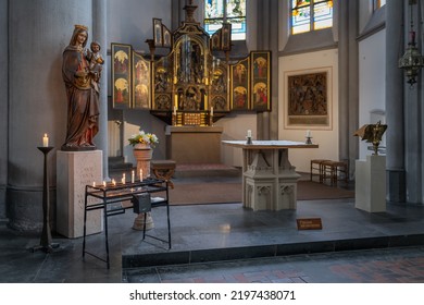 Kleve, Germany - 2022-08-07: Interior View Of Collegiate Church With The Altar 