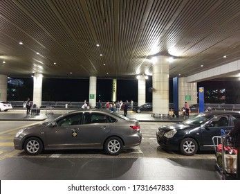 KLIA, Malaysia - Circa February, 2020 : View In Front Of Door At International Arrival In KLIA Airport For Pickup Passenger By Transport