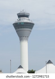 KLIA, Sepang, Selangor DE - Dec 21 2018: View Of A Modern Building Which Is One Of The Airport Watch Tower.