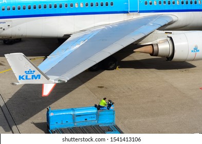 872 Md 11 Images, Stock Photos & Vectors | Shutterstock