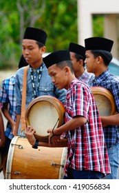 Kluang Johor March 1 2014 Group Stock Photo 419056834 | Shutterstock