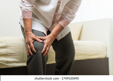 1,871 Swelling painful knee Images, Stock Photos & Vectors | Shutterstock