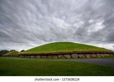 Knowth Passage Tomb In Brú Na Bóinne Valley