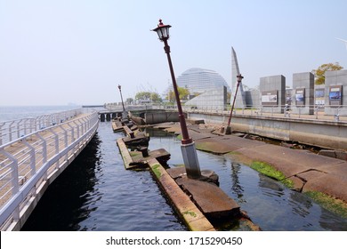 KOBE, JAPAN - APRIL 24, 2012: Ruined Meriken Wharf In Kobe. It Was Damaged By The Great Hanshin Earthquake In 1995 And Is Preserved As A Memorial.