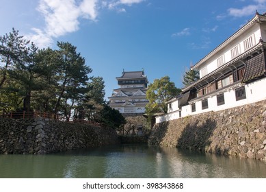 Kokura-jo Castle, Japanese Castle in Katsuyama Public Park