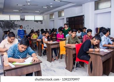 Kolkata; 8 May 2019, India: Students Writing On Answer Script In The Final Semester Examination In A Technical College Or High School. Examination Process Of Engineering College In India.