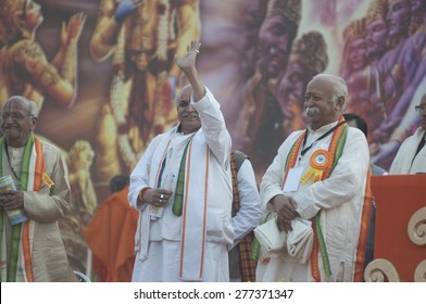 KOLKATA - DECEMBER 20:Praveen Togadia And Mohan Bhagwat Together On The Stage During The Golden Jubilee Celebration Of VHP -a Hindu Nationalist Organization On December 20, 2014 In Kolkata, India.