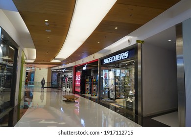 sketchers mall of india
