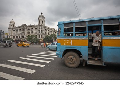 Kolkata, India, January 2008. A Vehicle Waiting For Customers On The Esplanade Bus Stop.