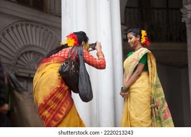 Kolkata, Kolkata India-March 12 2014: Students Of Rabindra Bharati University Celebrating, Playing And Enjoying Holi, The Festival Of Colors, With Colored Powder (abir).