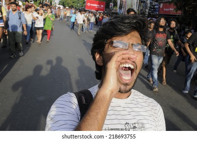 KOLKATA- SEPTEMBER 18:  A Bengali Youth  Shouting During A Student Protest Rally Organized By Jadavpur University Students Against Police Atrocities On September 18, 2014 In Kolkata, India.