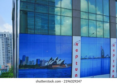 Kolkata, West Bengal, India - 20th July 2019 : Modern Architecture Of Buildings, Glass Exterior Reflecting Blue Sky, White Clouds And Othe Buildings.