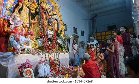 7,683 Durga Puja People Stock Photos, Images & Photography | Shutterstock