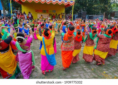 333 Bengali Dressed Up Stock Photos, Images & Photography | Shutterstock