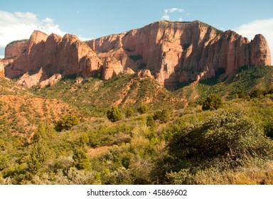 Kolob Canyon Cliffs