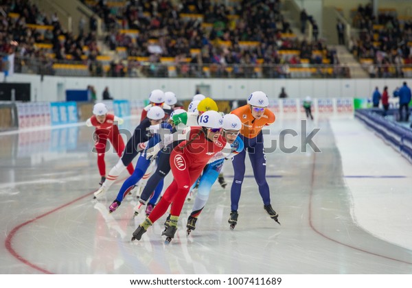 KOLOMNA, MOSCOW\
REGION, RUSSIA - JANUARY 07, 2018: ISU European Speed Skating\
Championships. Mass\
Start.