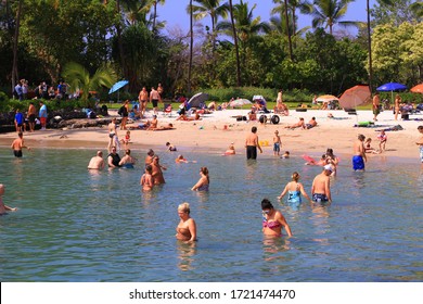 Kona, Hawaii / USA - June 14 2016, People Are Swimming And Sunbathing At Kona Beach, Hawai