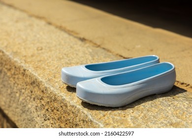 korea rubber shoes oriental design