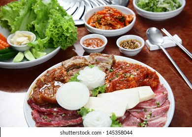 Korean cuisine : barbecue grill set