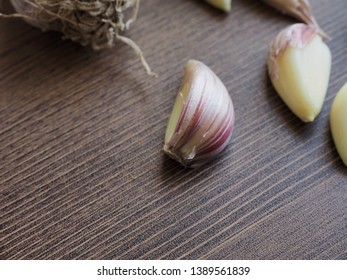 Korean food ingredients Fresh organic garlic, Wood board and garlic
