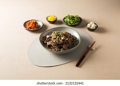 The Korean food on table