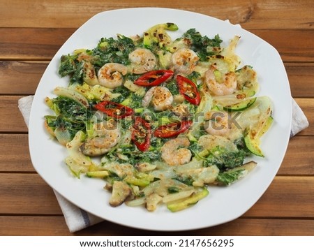 Korean food shrimp vegetable pancakes