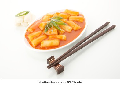 Korean Food : Ttokbokki Rice Cakes In Hot Sauce